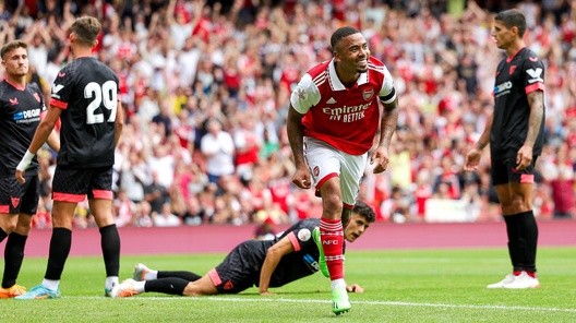 Sevilla v Arsenal